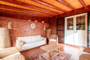 Villa Rosa, Campagna e Mare con Accesso Privato alla Spiaggia