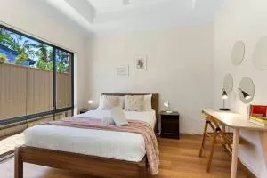 Beachside Gem in Doubleview, Free Wi-Fi, Parking - Guilderton