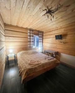 Котедж Шум Черемоша на березі річки