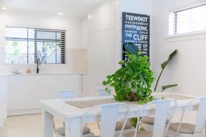 The Little Peaceful Retreat, 600m to Scarb Beach