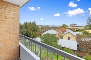 Lovely studio apartment with Freo Port views