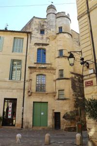 Appartements La Tour des Songes Place Dampmartin Uzes : photos des chambres