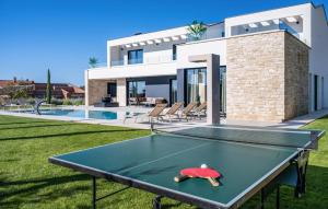 Nice Home In Anzici With Sauna 