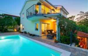 4 Bedroom Cozy Home In Donja Hlapa