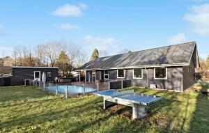 Beautiful Home In Glesborg