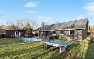 Beautiful Home In Glesborg - Glesborg