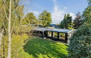 3 Bedroom Nice Home In Juelsminde - Amstrup