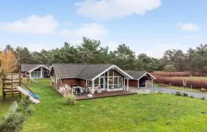 Awesome Home In Rødby With Sauna - Søllested