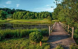 1 Bedroom Awesome Apartment In Binowo