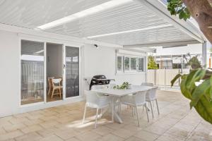 Ardross Delight, Gem with Pool, Garden and Parking