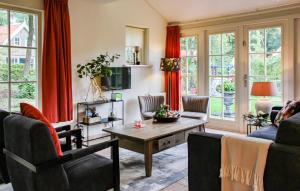 Nice Home In Hoge Hexel With Wifi