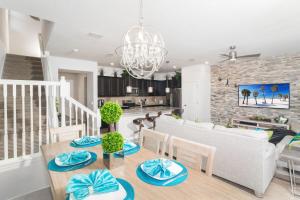 Fantastic townhome in resort style complex