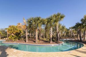 Fantastic townhome in resort style complex