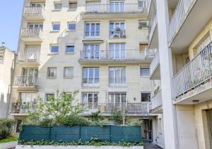Bright Studio in the Heart of Butte aux Cailles