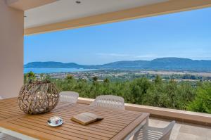 Astarte Villas - Pearl Private Villa with Pool