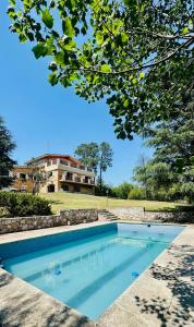 Casona Los Pinos Agua de Oro