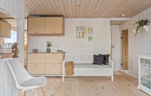 Gorgeous Home In Juelsminde With Wifi