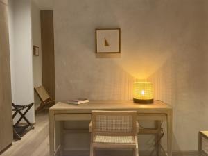 NEW Beautiful loft - KS bed- Air Conditioner