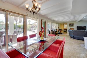 Near Golfing Palm Desert Oasis with Pool and Spa