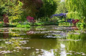 Maisons d'hotes Domaine Spa Perret-Au Calme-Chateau ArtDeco MasterSuite B&B et-ou Gite de Charme-A3Mn Giverny-Jardins Monet-Le Vexin-Piscine Ete-Parc 3Ha-Aire Enfants-PingPong-Options Diner-Billard-Massage-Yoga-Coaching-Fitness-Sauna-Hammam-Promo 2Nuits 1HJacuzzi Offerte : photos des chambres