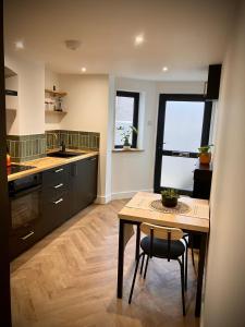 City Centre Garden Apartment