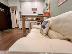 Exceptional Refurnished Studio TOP Location