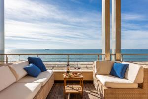 Casa Futuro - Beautiful sea view with pool