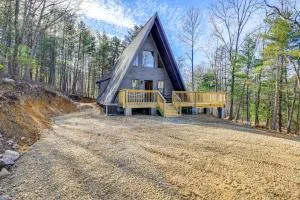 Wytheville A-Frame Cabin with Wraparound Deck - Tazewell