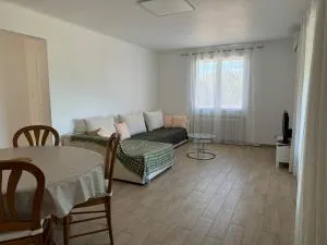 Le cabanon - Seillons-Source-dʼArgens