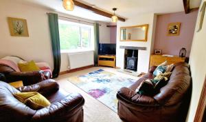 THE OLD WASH KITCHEN - Charming Character Cottage in Holmfirth, Yorkshire