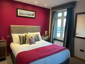 Deluxe Double Room with Sea View room in Harrys lounge