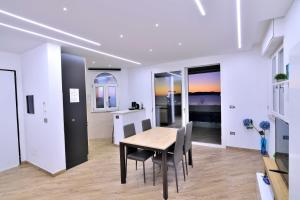 Diamond Garibaldi img5