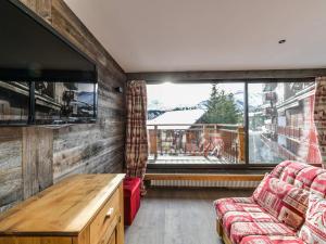 Ski au pied: Appartement T3 rénové avec PARKING à Courchevel 1850 - FR-1-514-46