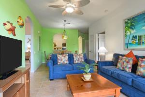 Orangebaum Condo: 8 Min to Disney + Resort Perks
