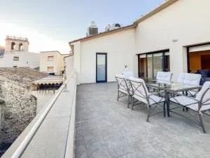 Can Cintet 3 Apartamento con terraza en Besalú - Besalú