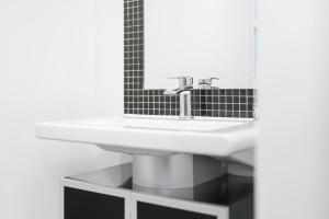 Chelsea Modern Apartments