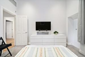 Chelsea Modern Apartments