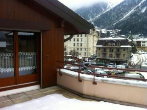 Charmant 2 Pièces Central avec Terrasse - Chamonix - FR-1-517-41
