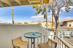 5 Mi to U of A Campus Mtn-View Tucson Pad!