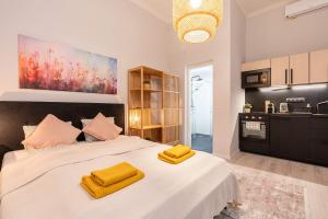 Blush & Gold Boutique Rooms B25 nr 1