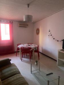 Appartements Gite climatise proche lac et Mer avec acces jacuzzi en sus : photos des chambres