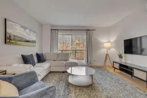 Initial - Mountain 302 - Ski-in-out MSA - Beaupré