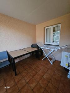Appartement 6 Pers à St Raphaël avec piscine