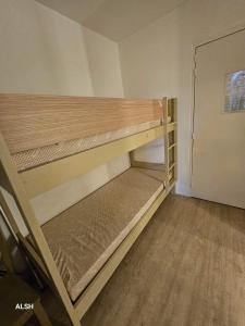 Appartement 6 Pers à St Raphaël avec piscine