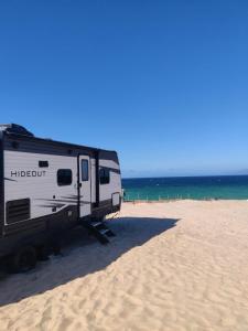 Beachfront Camper, Bahia Turquesa BCS