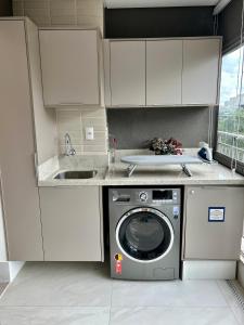 Studio em Condomínio de Luxo-Ar condicinado-Perto do Aeroporto-Parque Ibirapuera-Metrô-AACD-Medplex-CASV