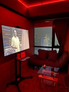 44sqm Modern Luxe City View, short walk to Malls with 400Mbps WiFi