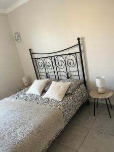 Maisons de vacances Villa climatise avec piscine et jacuzzi : photos des chambres