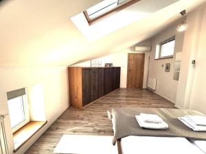 Old Town Apt -Bosacka 2 bedrooms B43