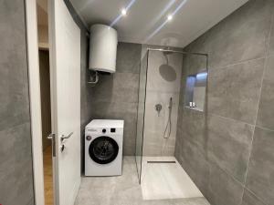 Central Modern Apartment